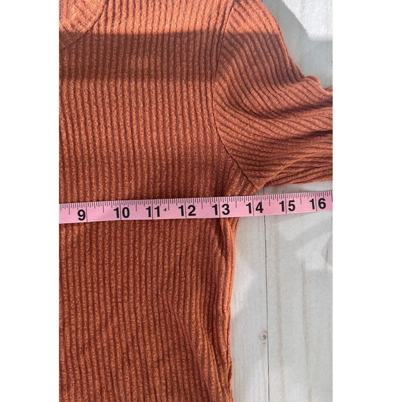 Sky and Sparrow Crop Top - Long Sleeve, Round Neck - Size Small - Picture 8 of 9